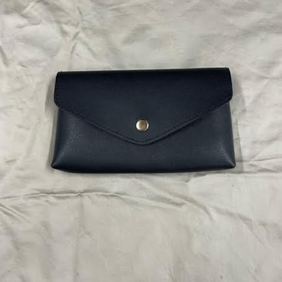 Equestrian Hip Clutch - Picture 1 of 3